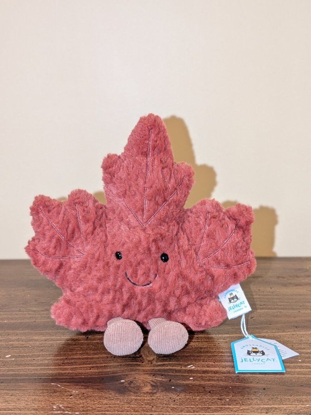 Amusables maple leaf jelly cat - Picture 1 of 3
